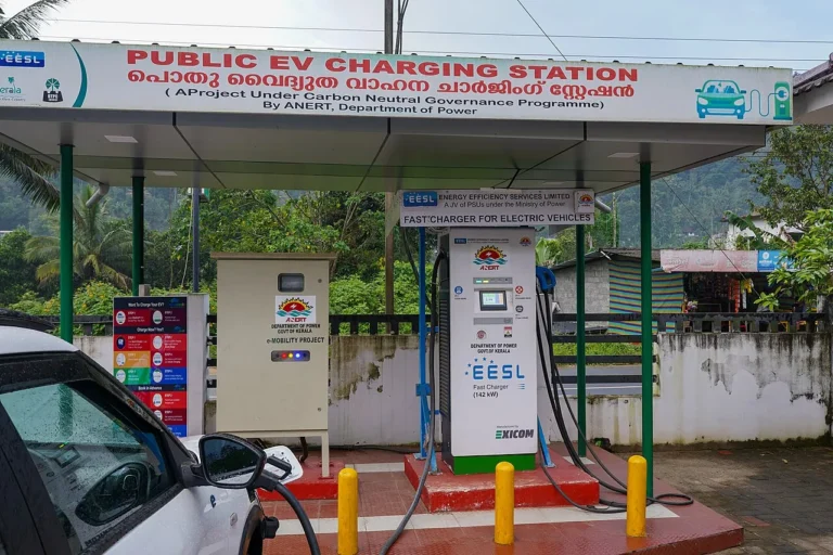 EV Charging Stations in India: City-Wise Guide for Delhi, Mumbai & Bengaluru (2025)